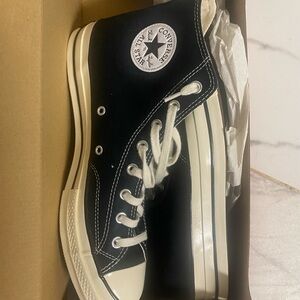Converse black and white chuck hi 70